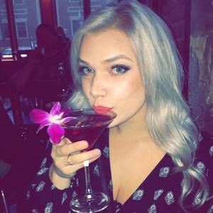 Meet your Posher, Justine