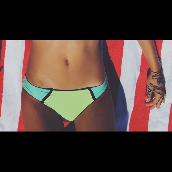 Xhilaration Other - Xhilaration Bikini Bottoms