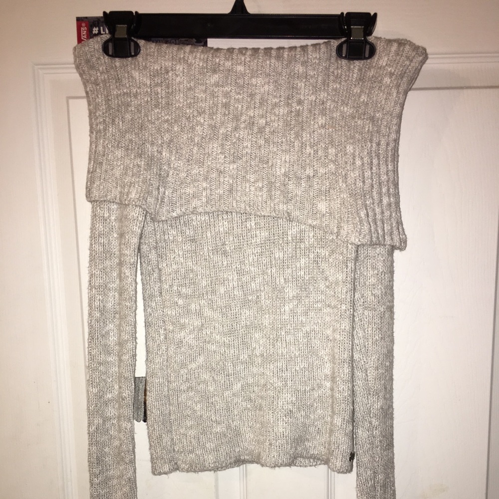 Off the shoulder sweater!