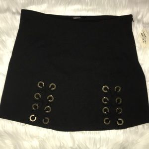 Black crisscross leg slit skirt