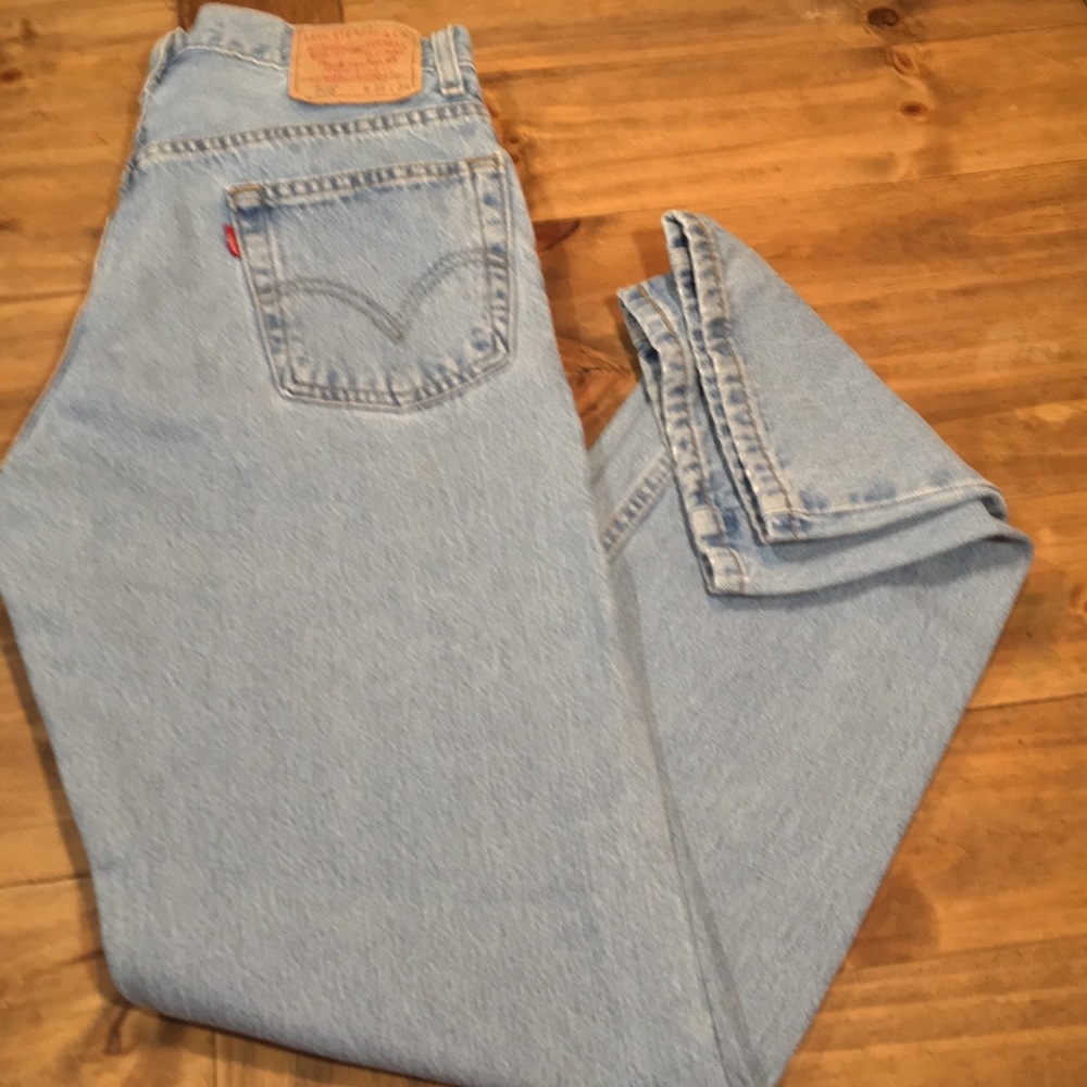 LEVI’S 505 REGULAR FIT JEAN