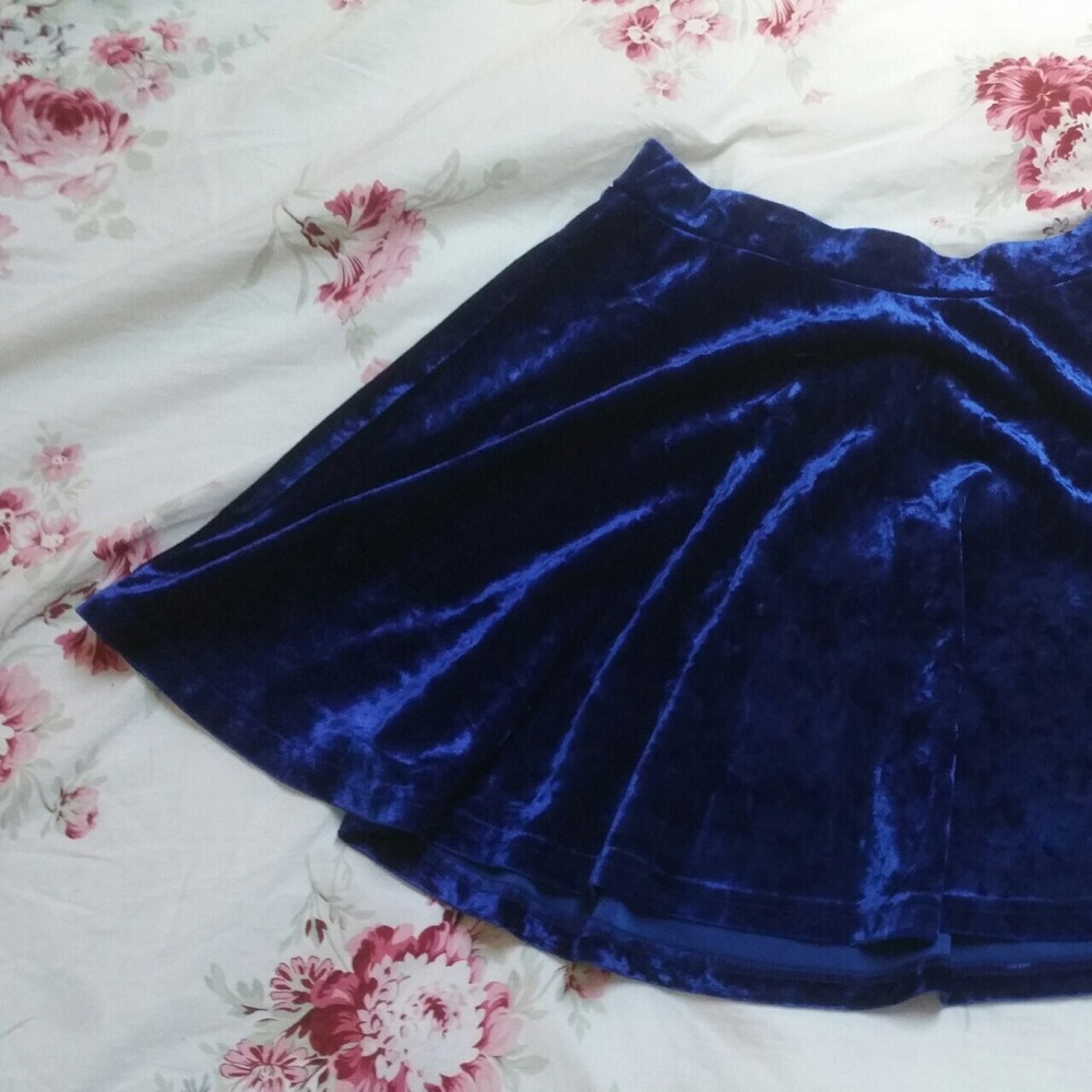 Forever 21 Blue Velvet Skater Skirt