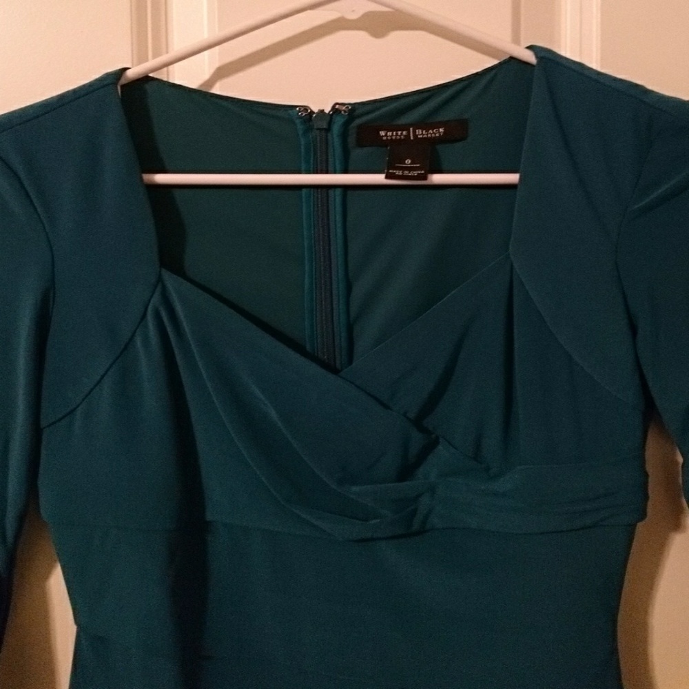 3/4-SLEEVE INSTANTLY SLIMMING DRESS