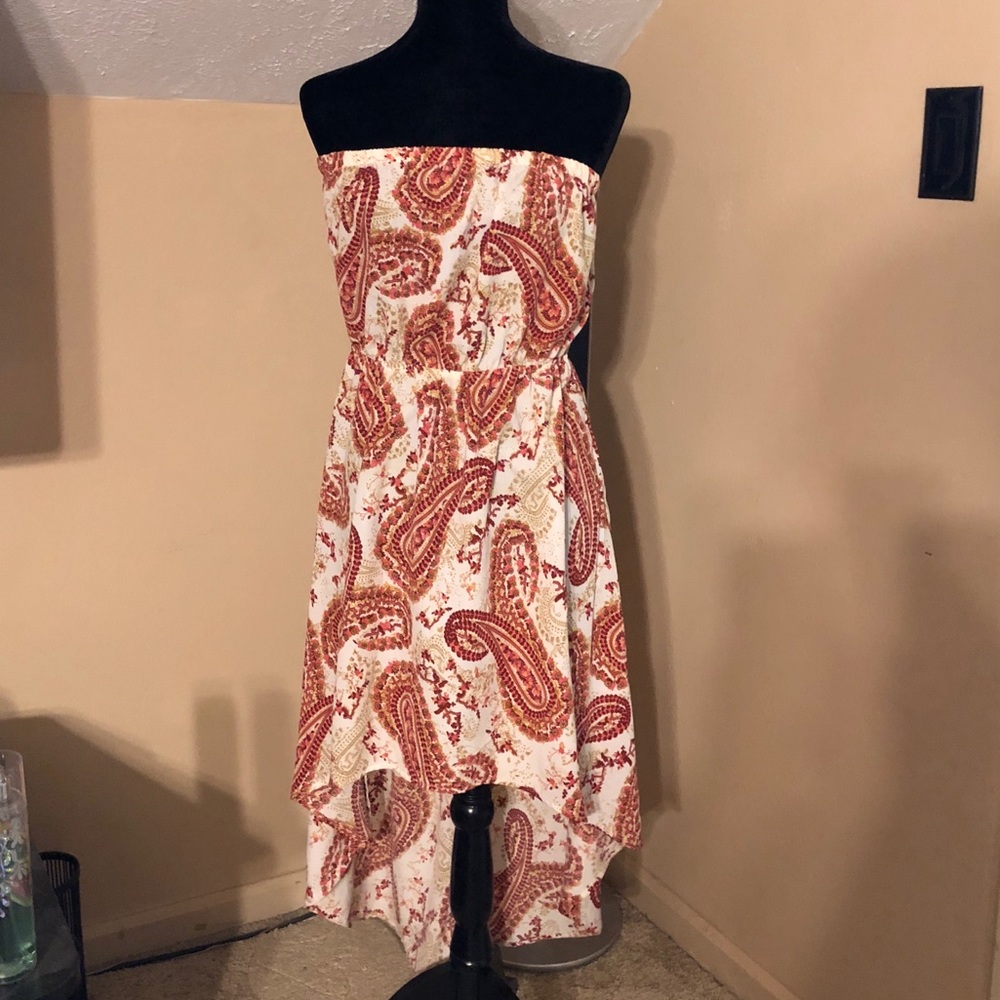 Beautiful and flattering dress