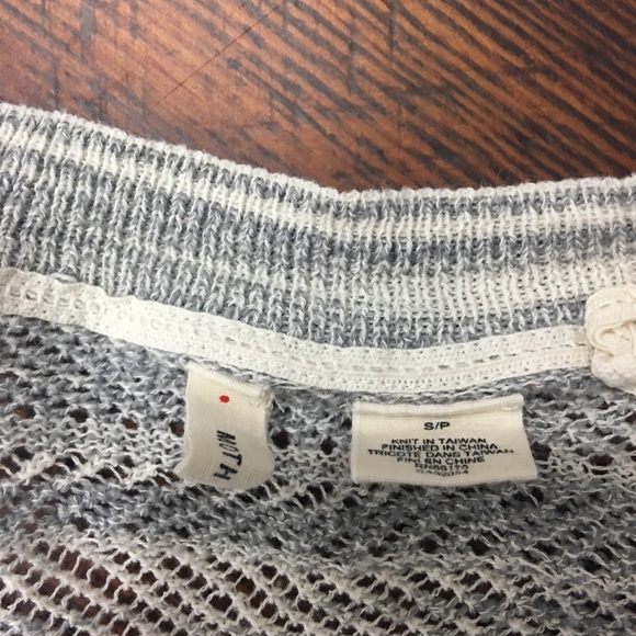 Moth Gray V-Neck Sweater - Picture 5 of 7