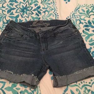 Mallory - Jean shorts