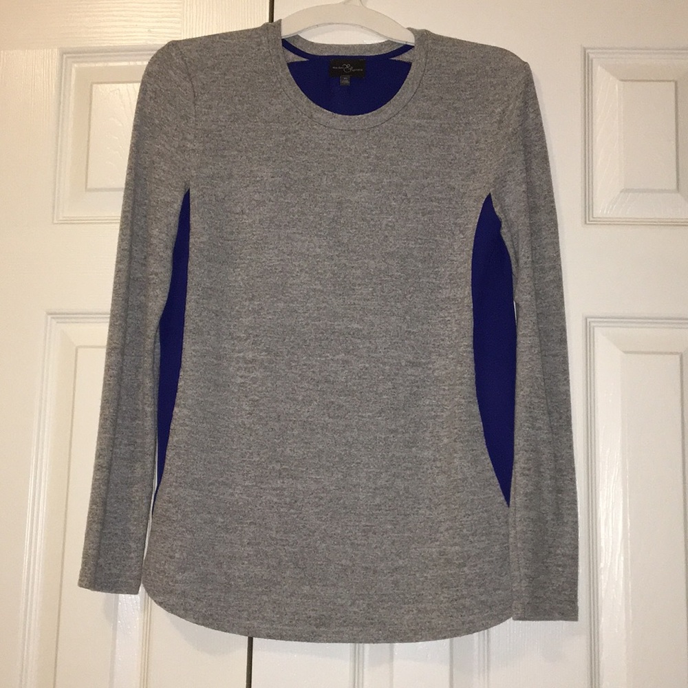 women's long sleeve top