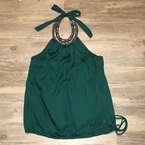 🌲Green Halter with jeweled neck-line❤️
