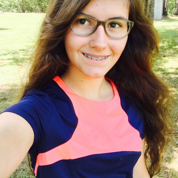 Meet your Posher, Amanda Hopper - Picture 9 of 10