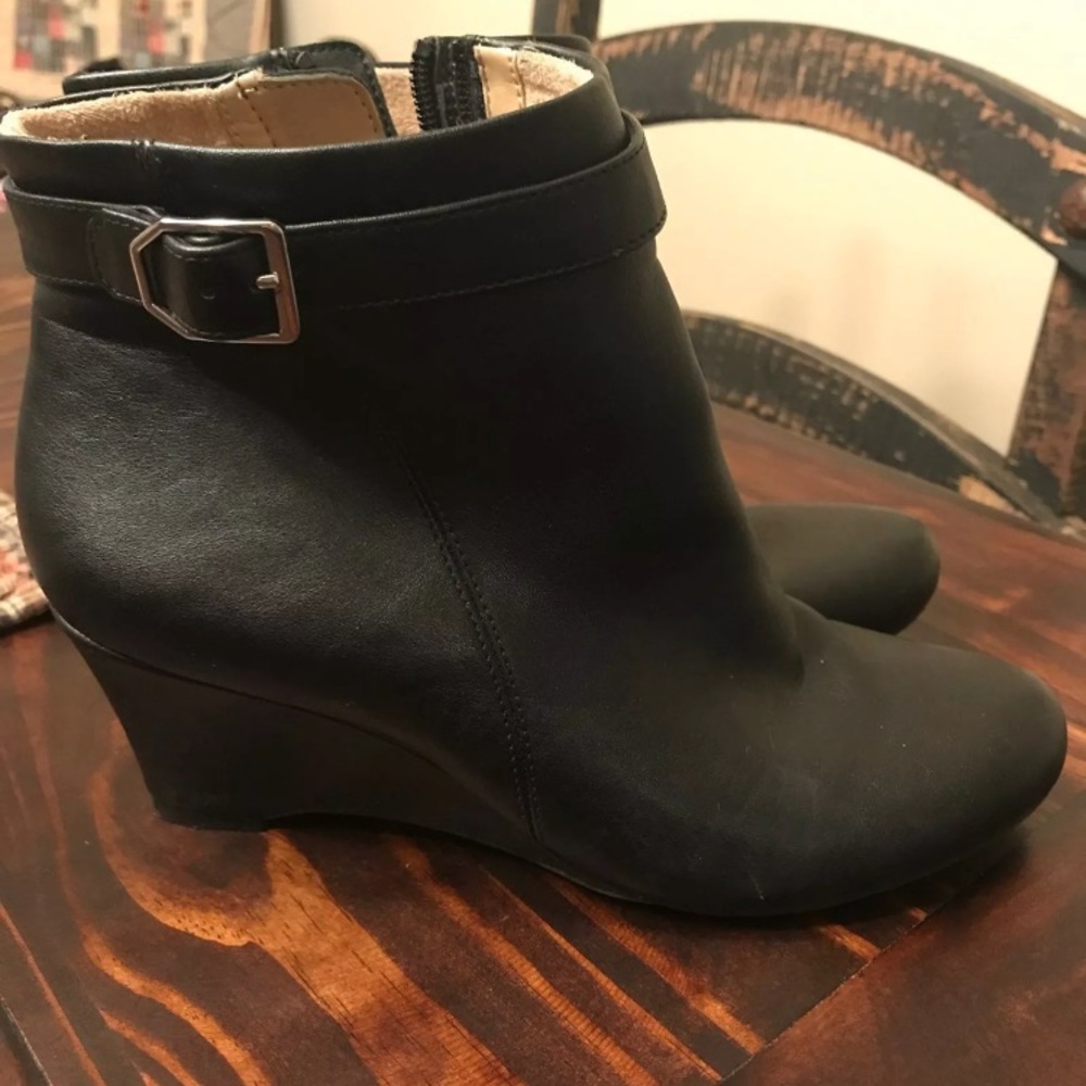 Naturalizer Booties