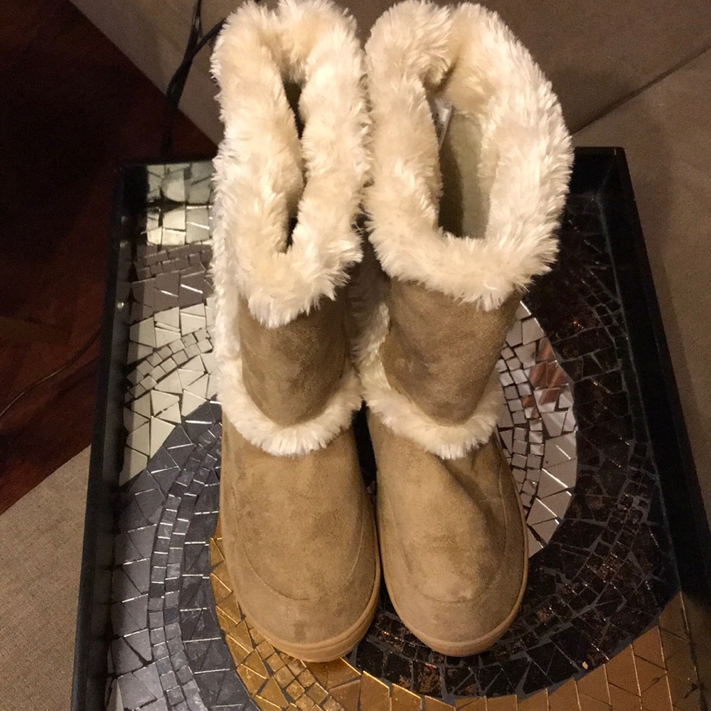 Boots with Faux Fur Lining