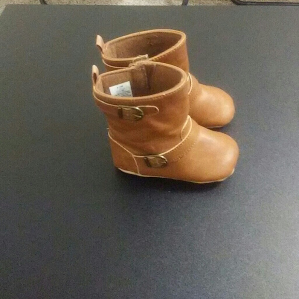 Boots for baby girl