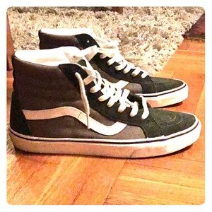 Vans SK8-Hi Reissue Skate Shoes