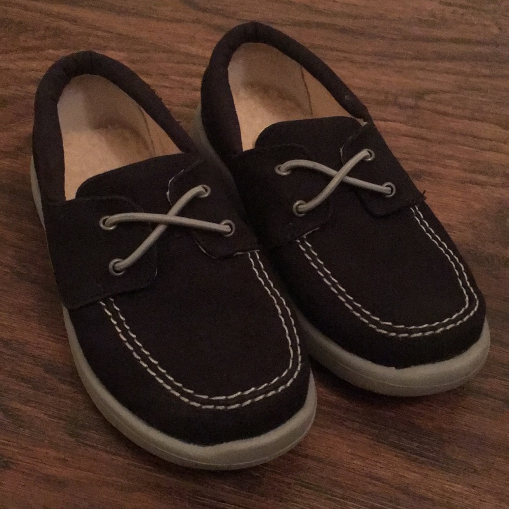 Ugg very lightly used canvas loafers