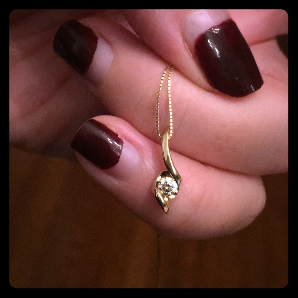 ON HOLD! 14k YG  Sirena diamond solitaire necklace