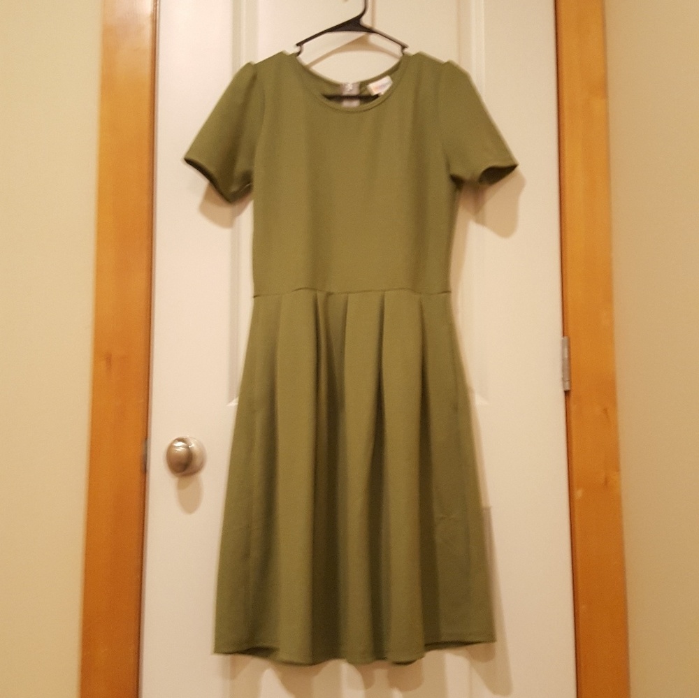 Lularoe Amelia medium dress