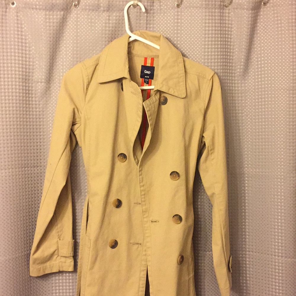 Gap trench coat