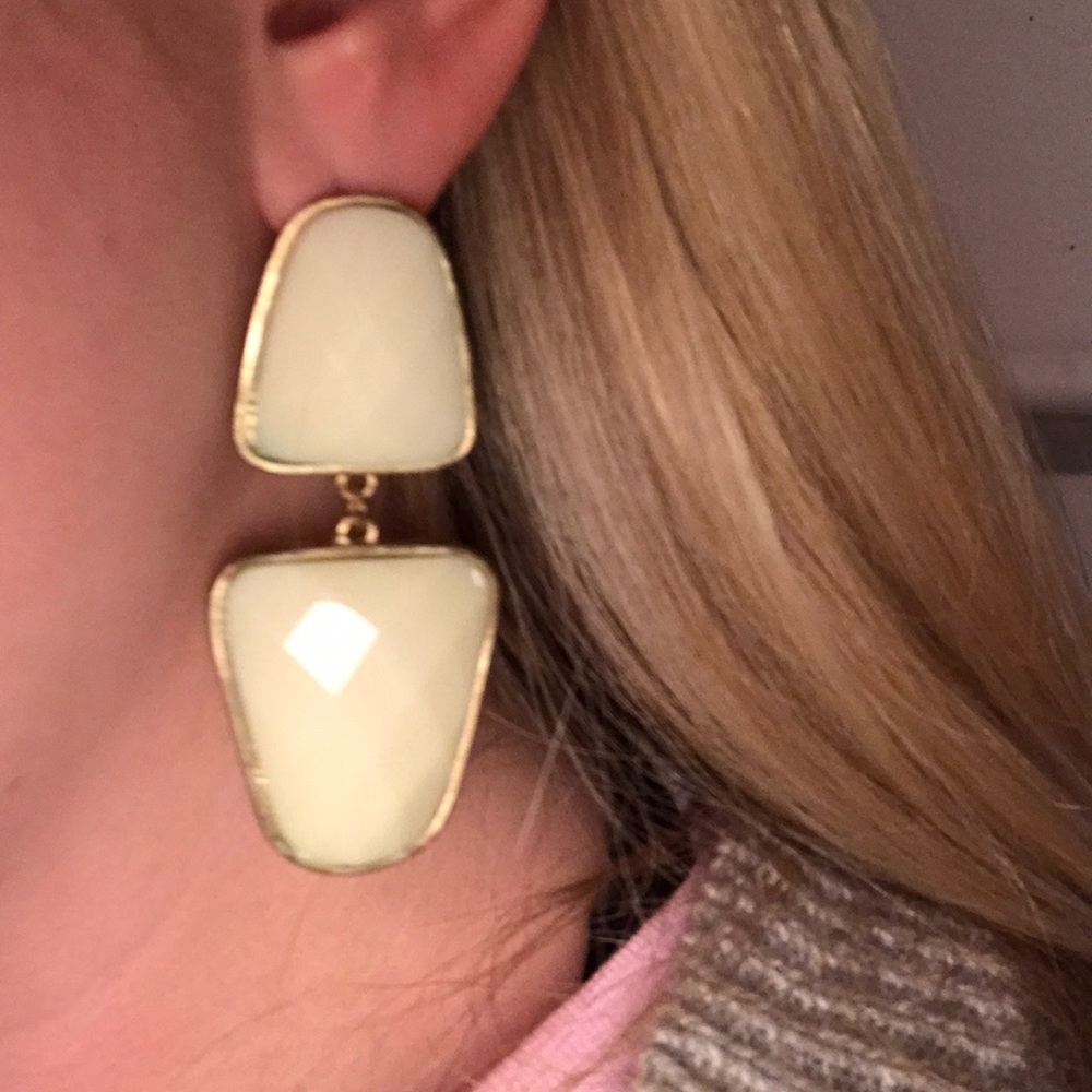 Dangling Mint Earrings