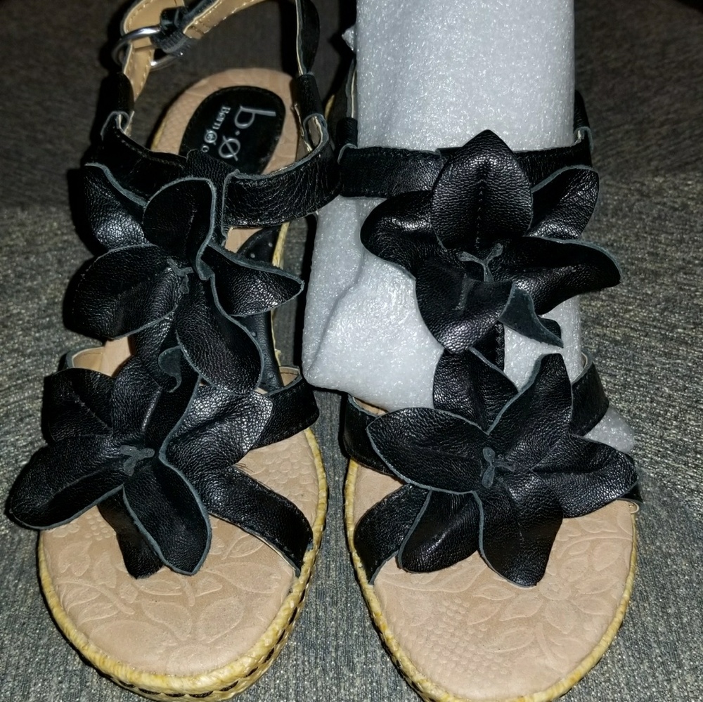 Women's shoes,  black wedge