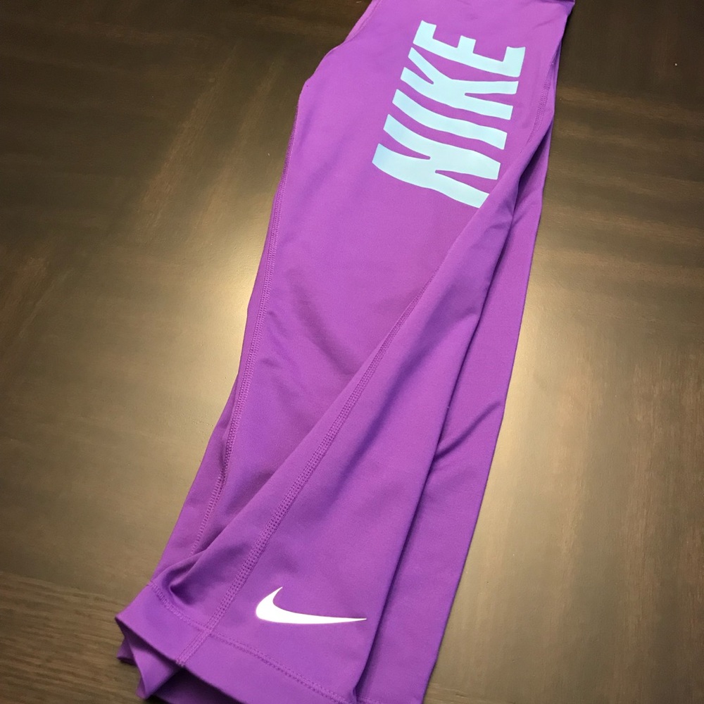 Purple Nike capri leggings