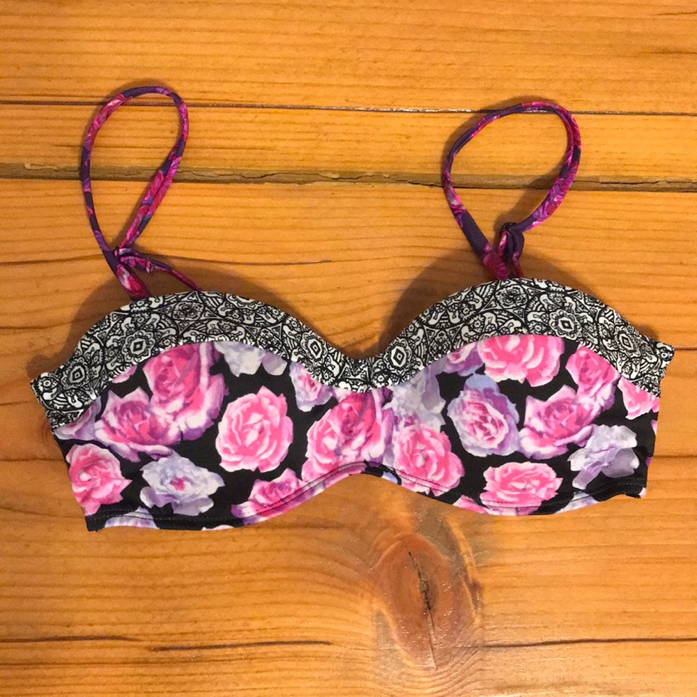 Swim suit top