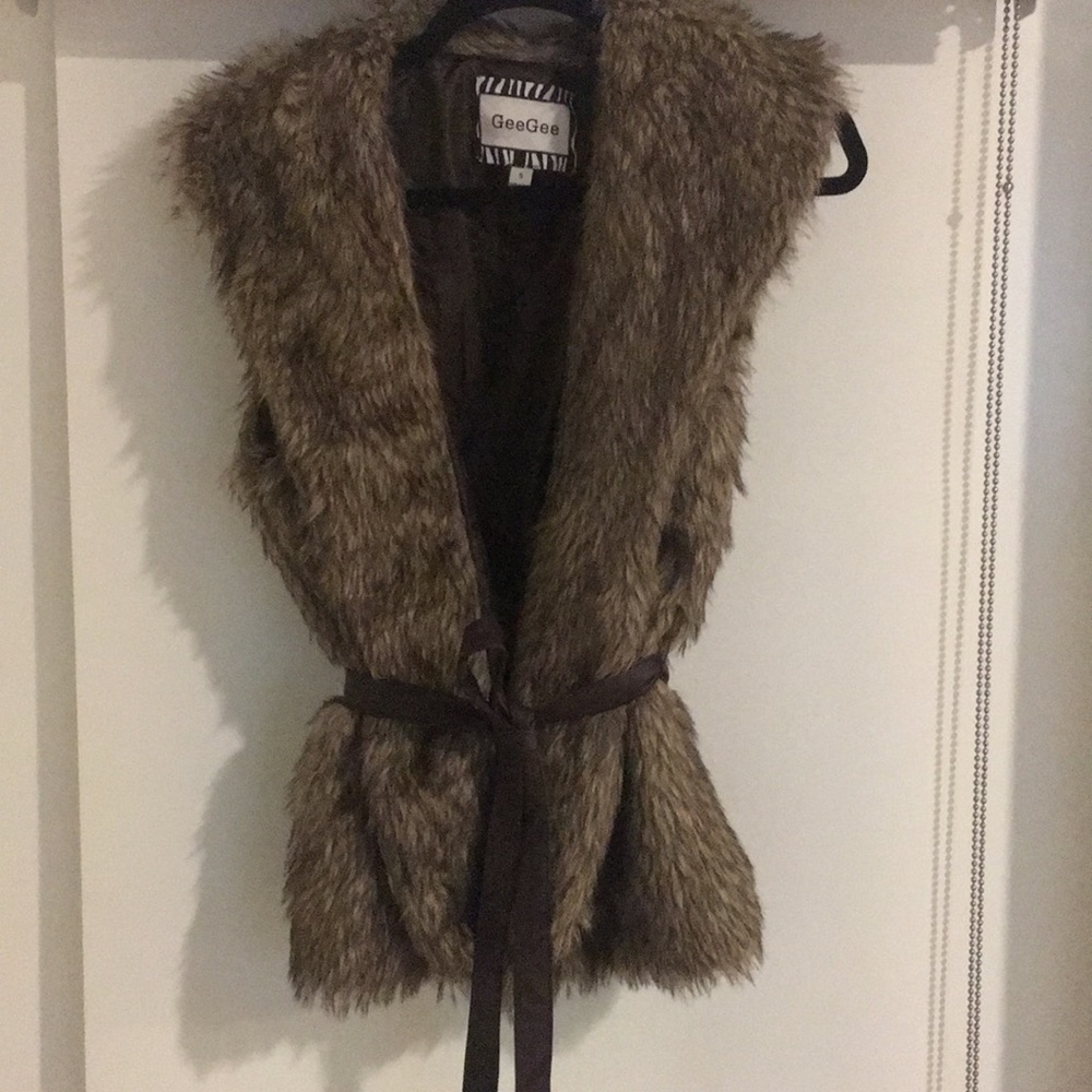 Fur vest.