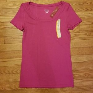 Scoop neck t-shirt