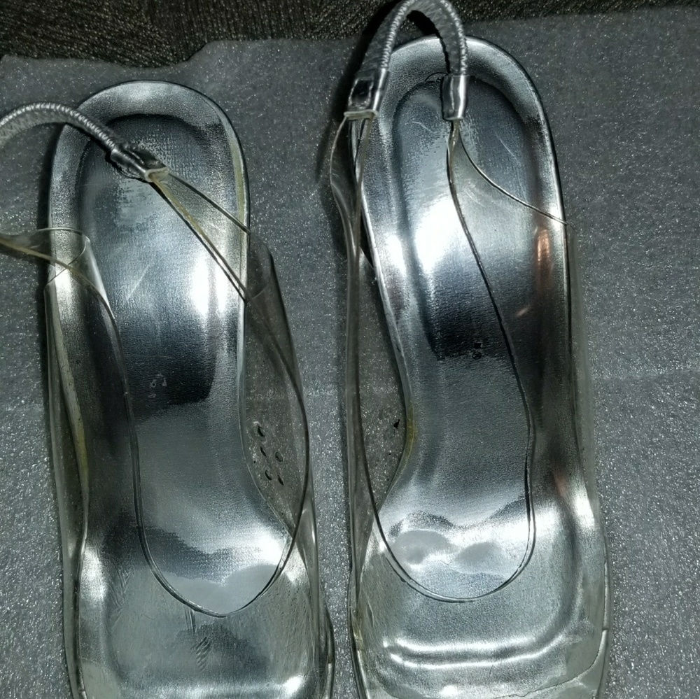 Women's shoes