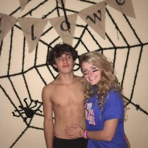 Meet your Posher, Max