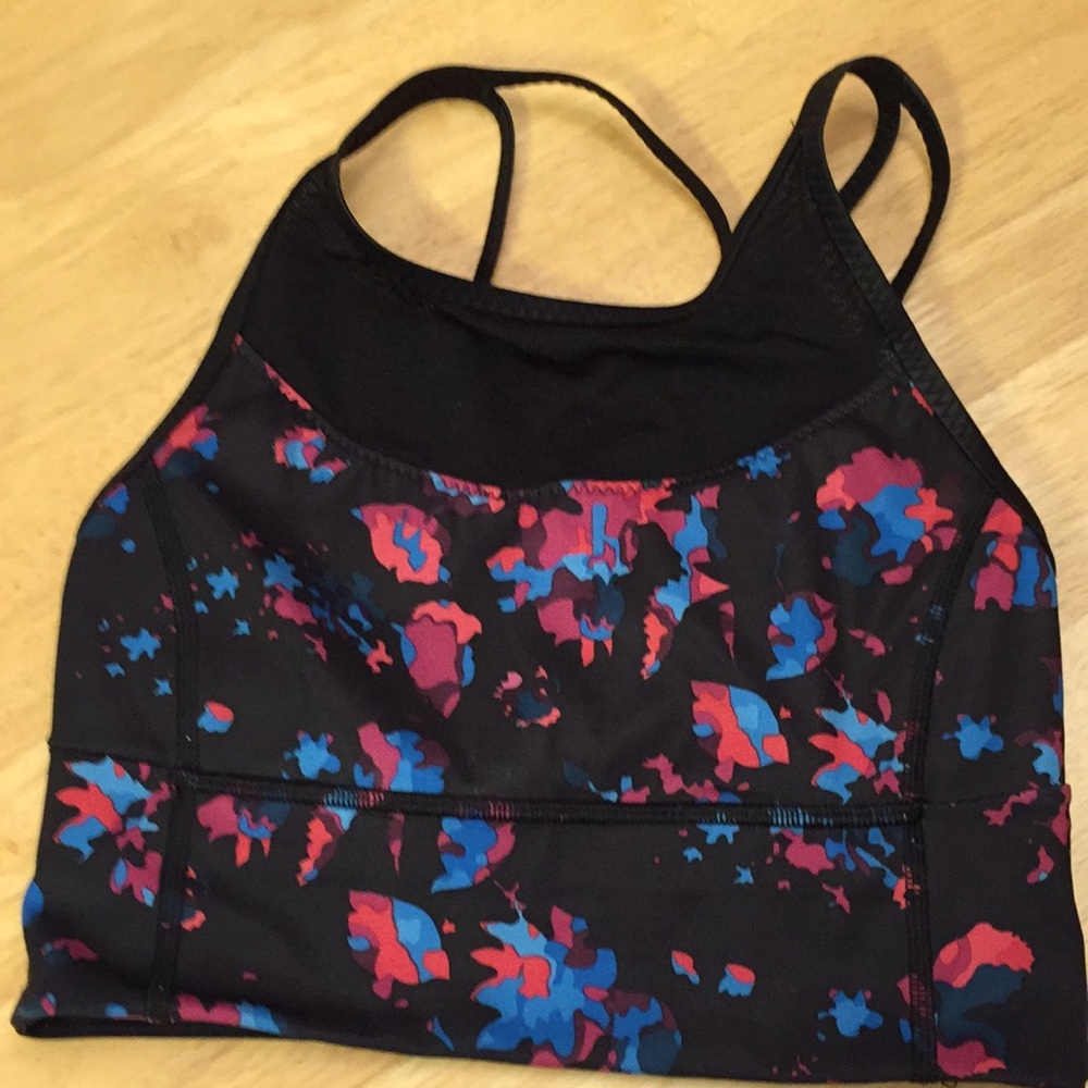 Lululemon sports bra
