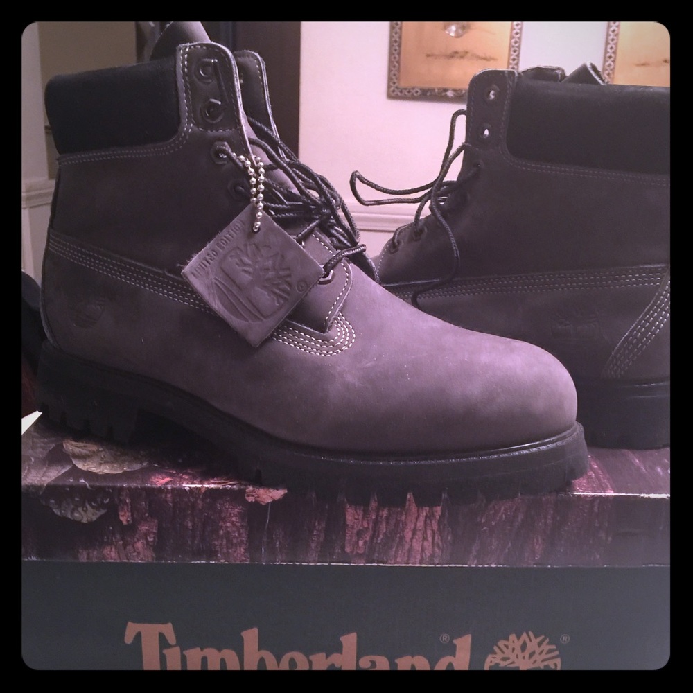 Authentic Men's Timberland boots size 10.5