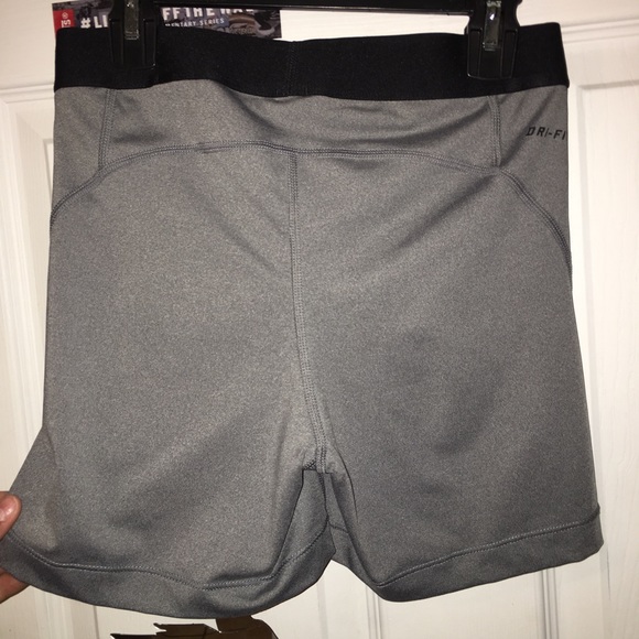 Nike Pro Dri-fit shorts - Picture 2 of 2