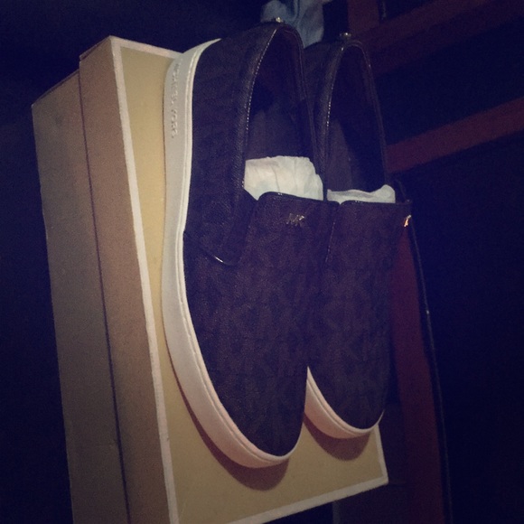 Michael Kors shoes - Picture 1 of 2