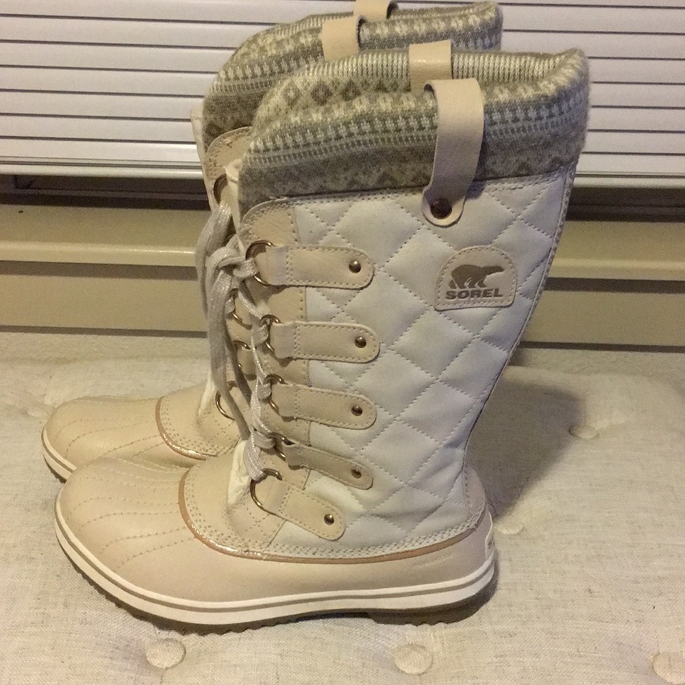 White sorel boots
