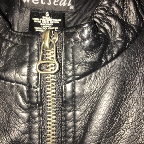 Lightweight pleather jacket - Picture 2 of 3