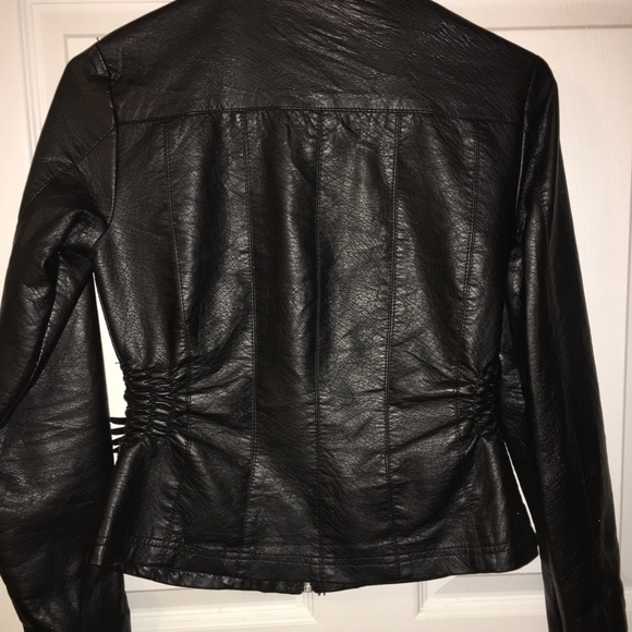 Lightweight pleather jacket - Picture 3 of 3