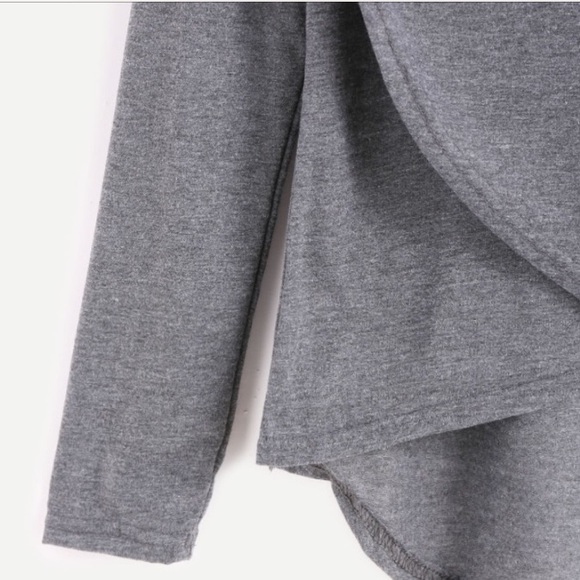 Brand new top! Never worn! Choker Peep neck top - Picture 4 of 4