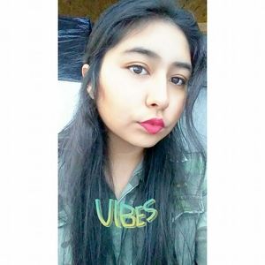 Meet your Posher, Crystal