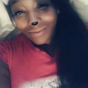 Meet your Posher, Renee