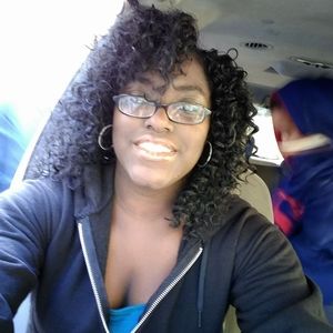 Meet your Posher, Sheronica