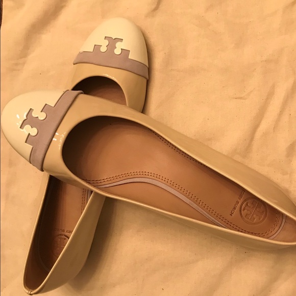 tory burch gabrielle pump