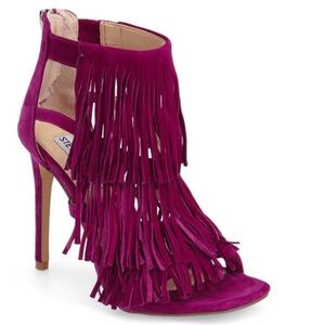 STEVEN MADDEN FRINGE STRAP HEELS
