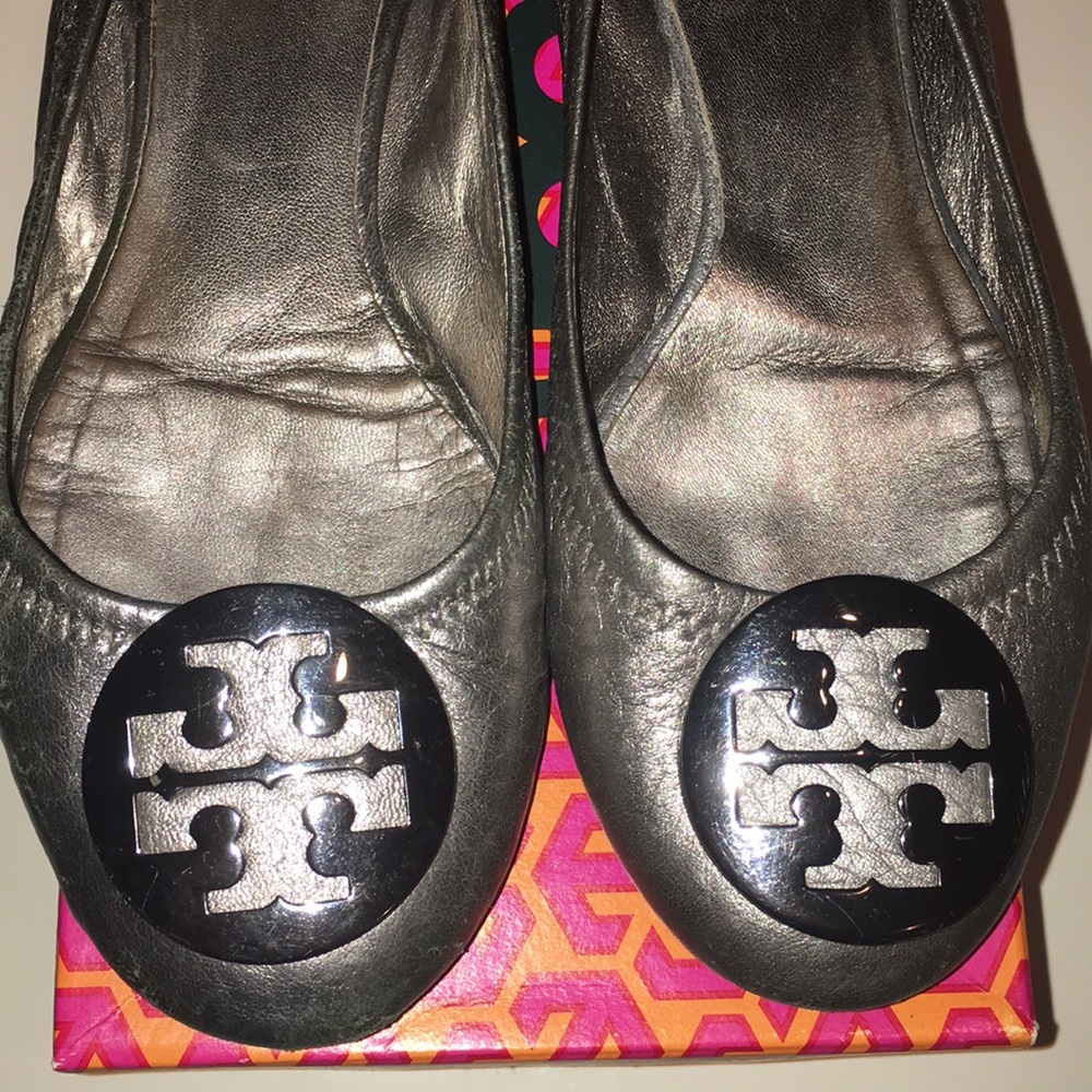 Tory Burch Reva Pewter Flats - Picture 3 of 8