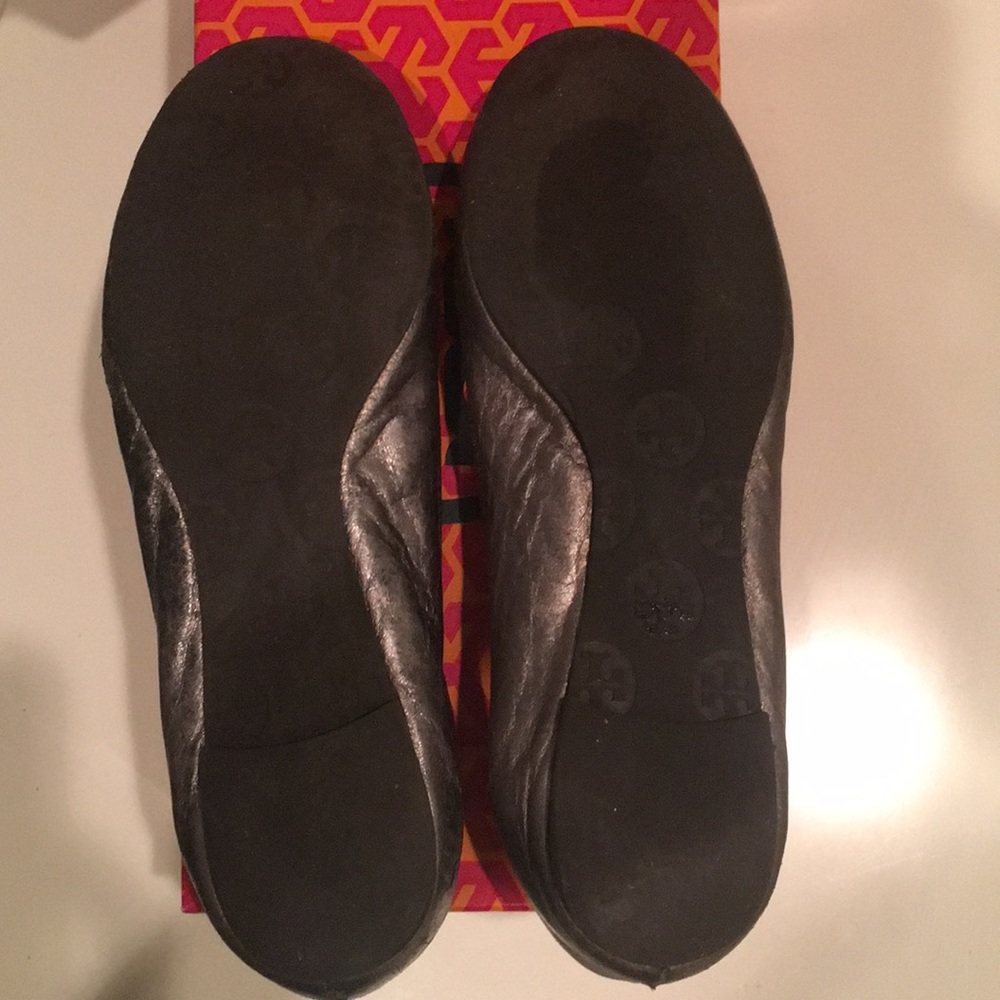 Tory Burch Reva Pewter Flats - Picture 6 of 8