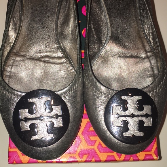 Tory Burch Reva Pewter Flats - Picture 3 of 8