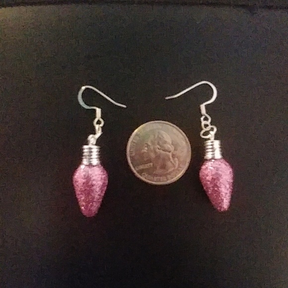 Sparkling Pink and Silver Christmas Cheer! 🎁🌲🎅 - Picture 6 of 8