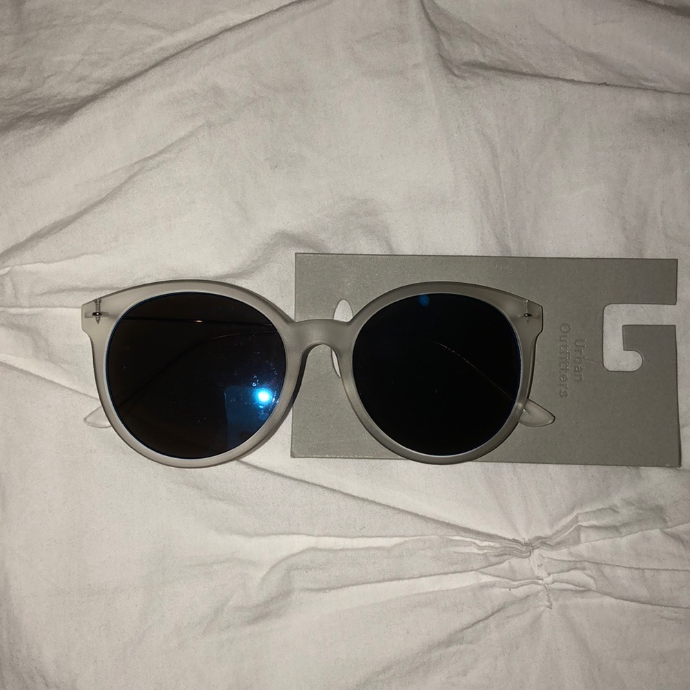 ❗️FINAL SALE❗️Urban Outfitters Sunglasses