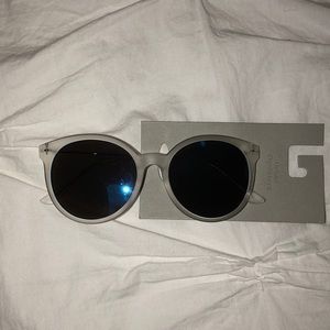 ❗️FINAL SALE❗️Urban Outfitters Sunglasses