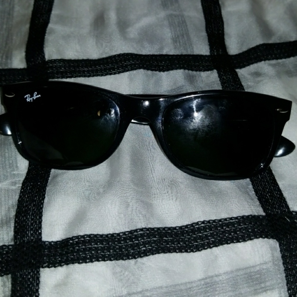 Black sunglasses