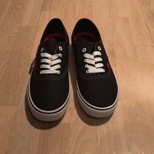 Brand new MENS Levi’s sneakers